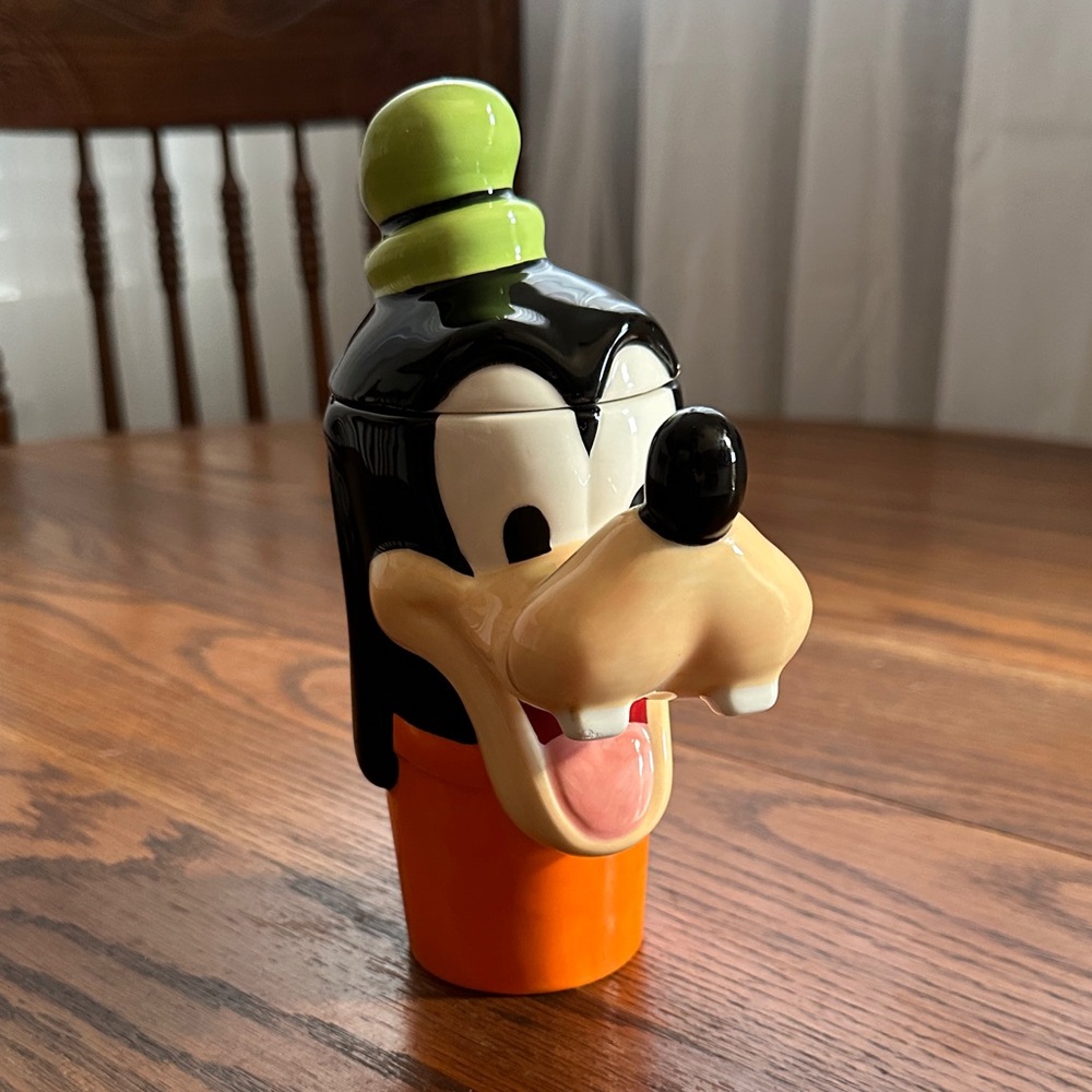 Disney Goofy Character Mug!